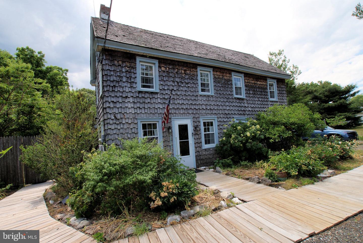 171 Mill St Property Photo 1