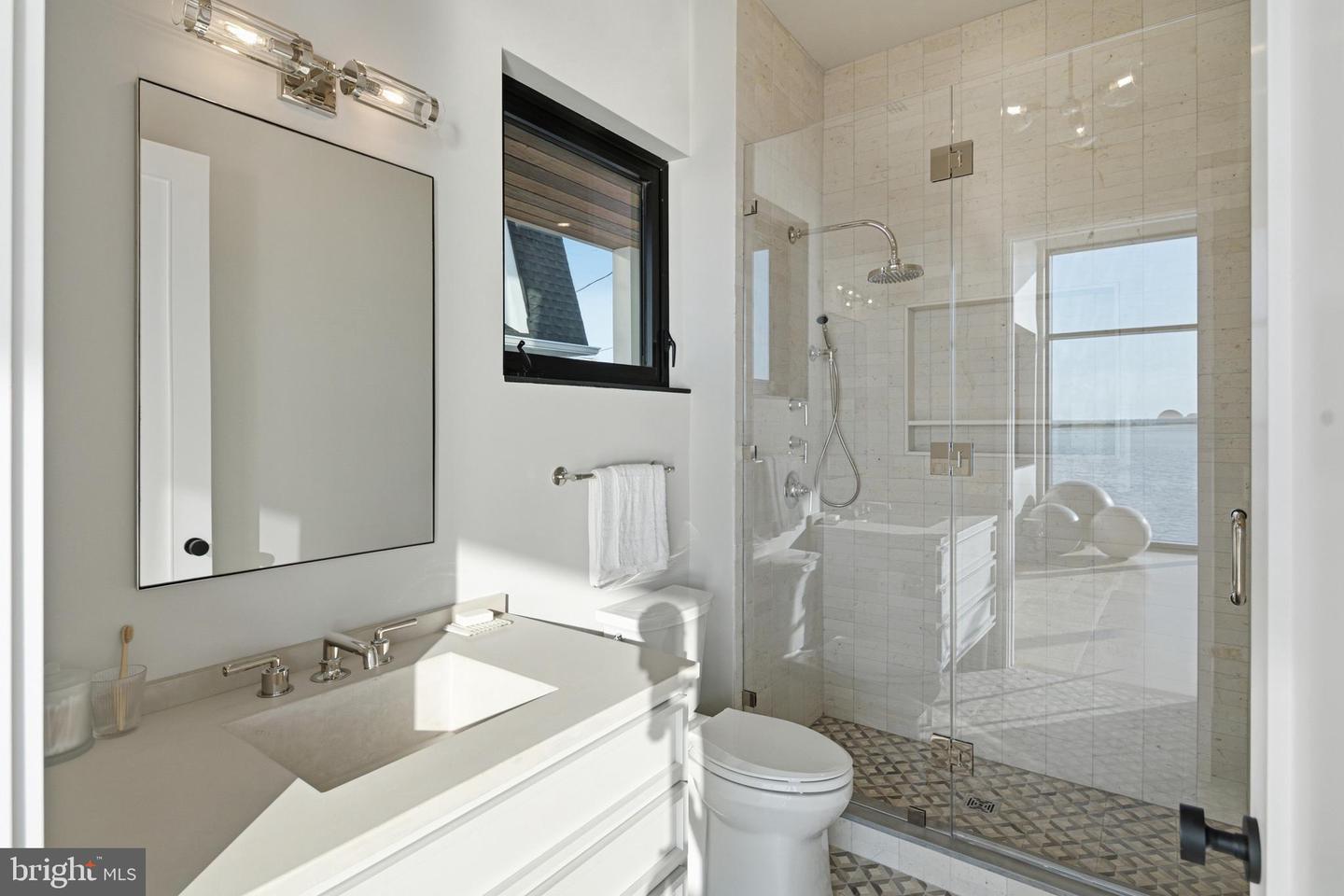 8807 Fulton Ave Property Photo 12