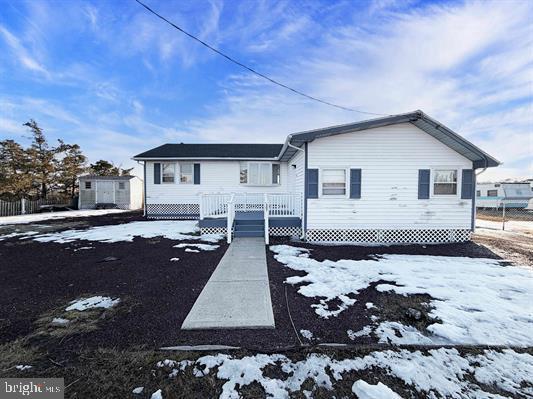 307 E Edgewater Ave Property Photo 1