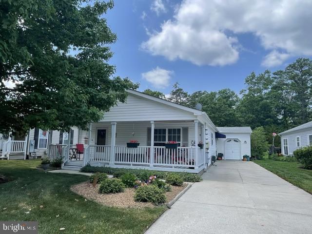 32 KNOLLWOOD DR