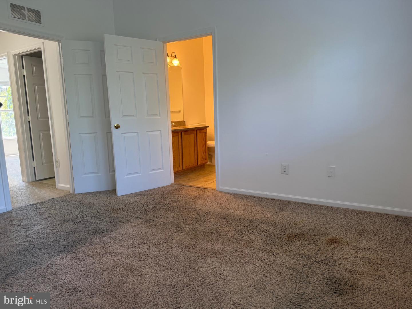 268 Regents Cir Property Photo 43