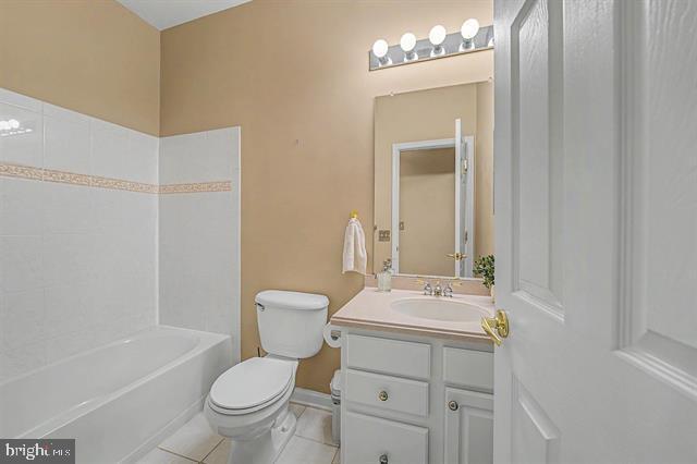 684 Jupiter Hills Ln Property Photo 6