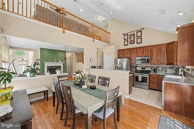 684 Jupiter Hills Ln Property Photo 31