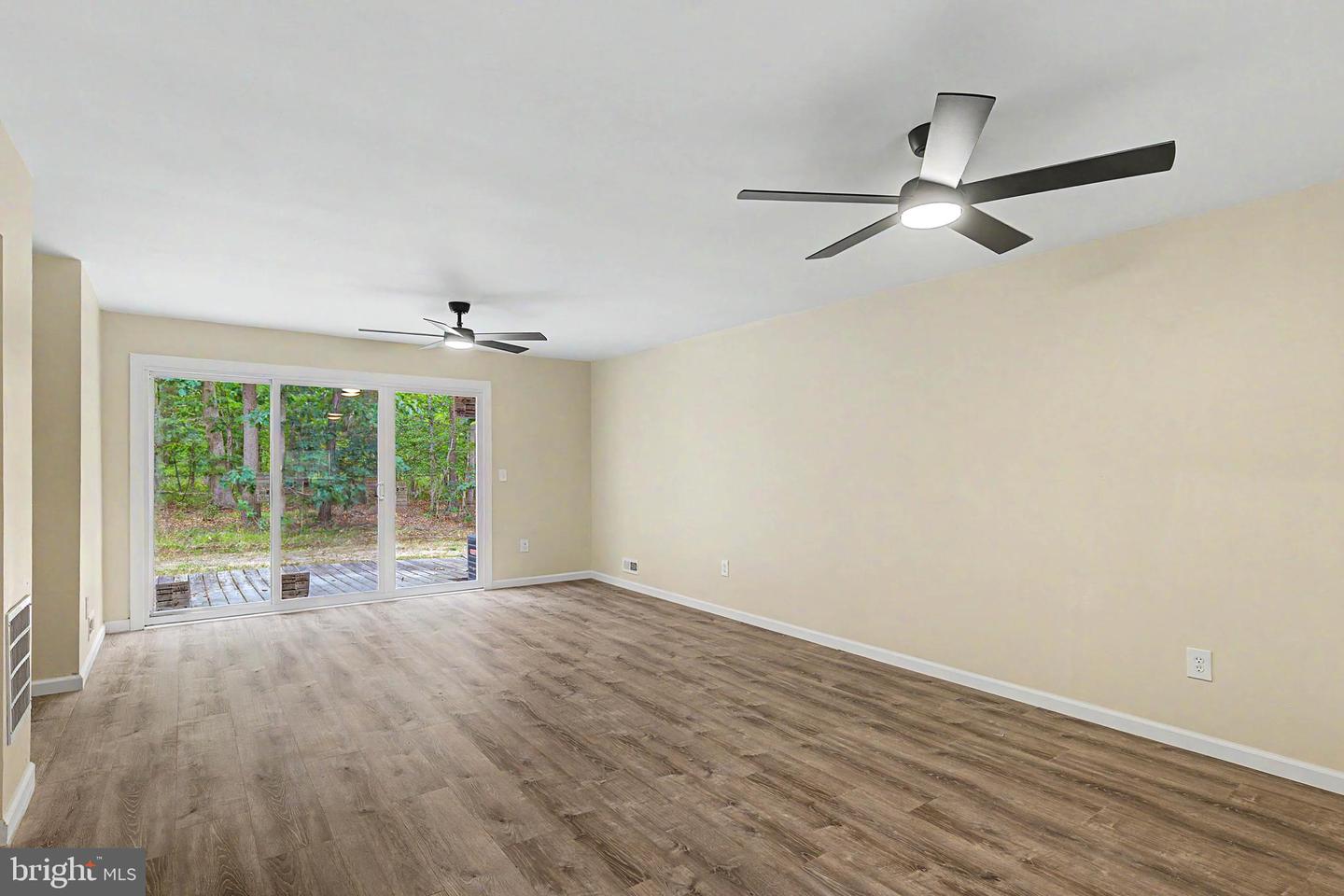 170 Rumson Property Photo 13