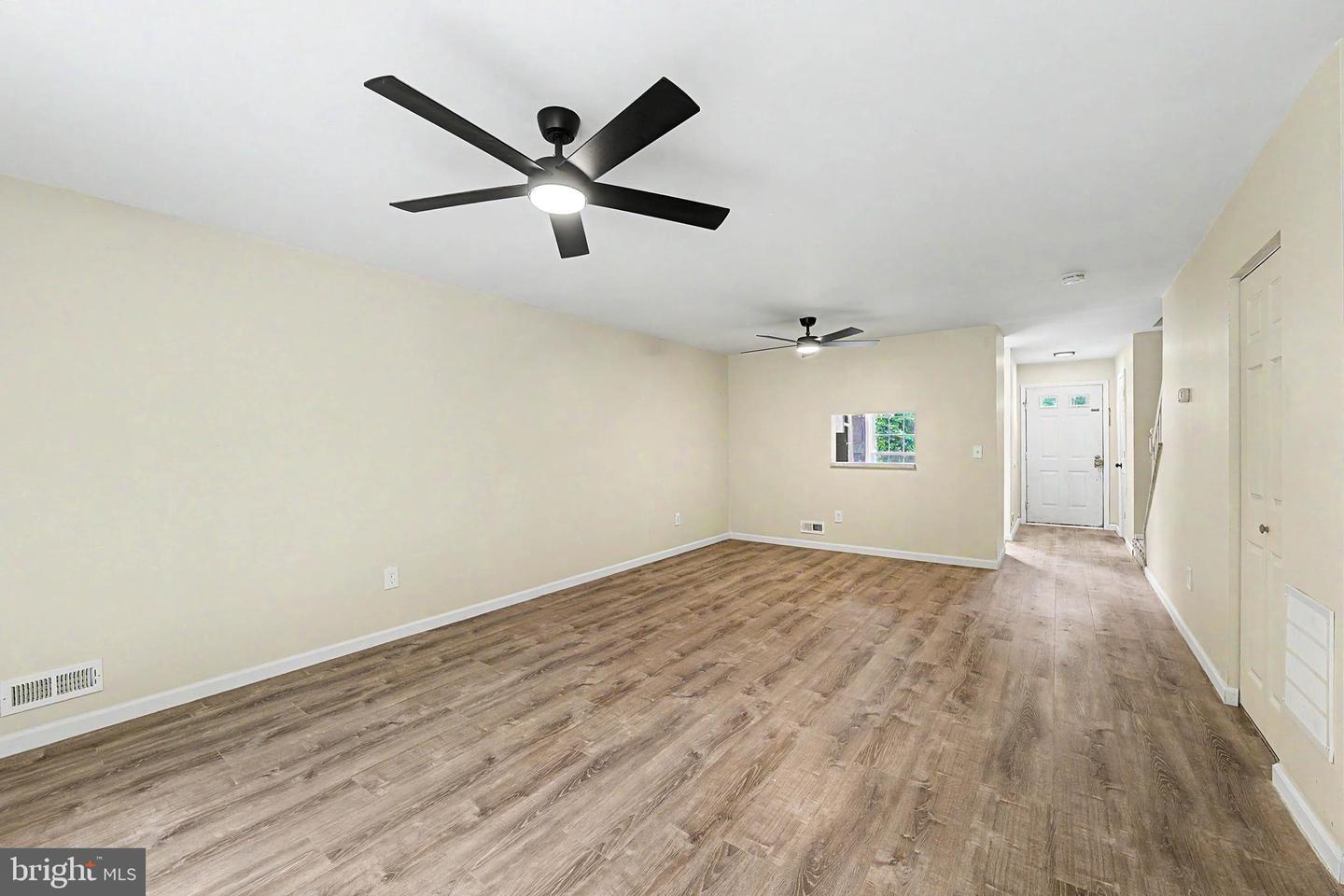 170 Rumson Property Photo 15