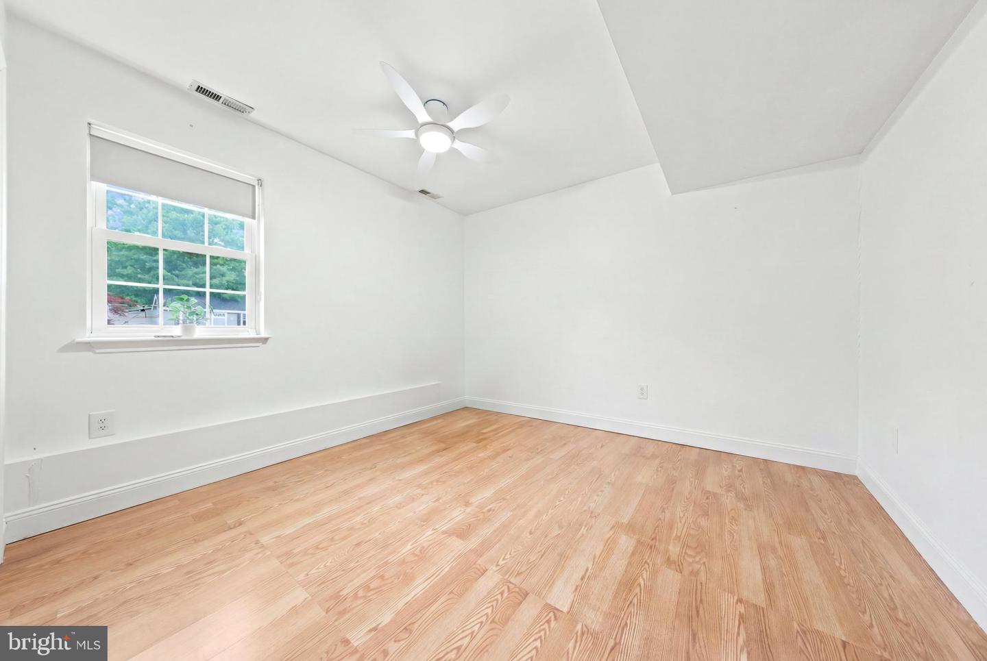 2 E Ridgewood Ave Property Photo 17