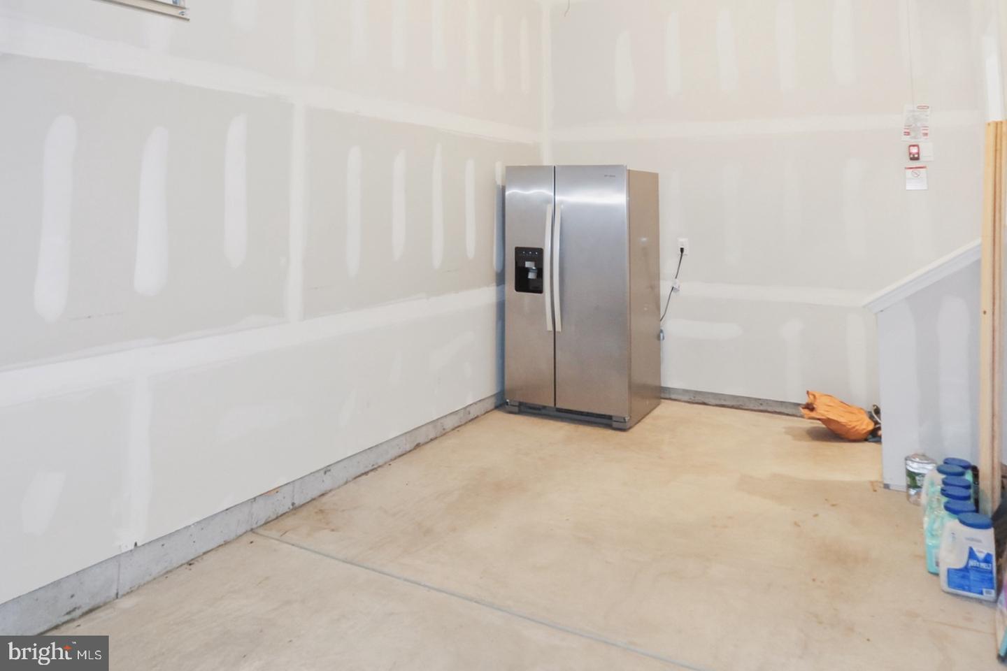 1214 Peterson Way Property Photo 17