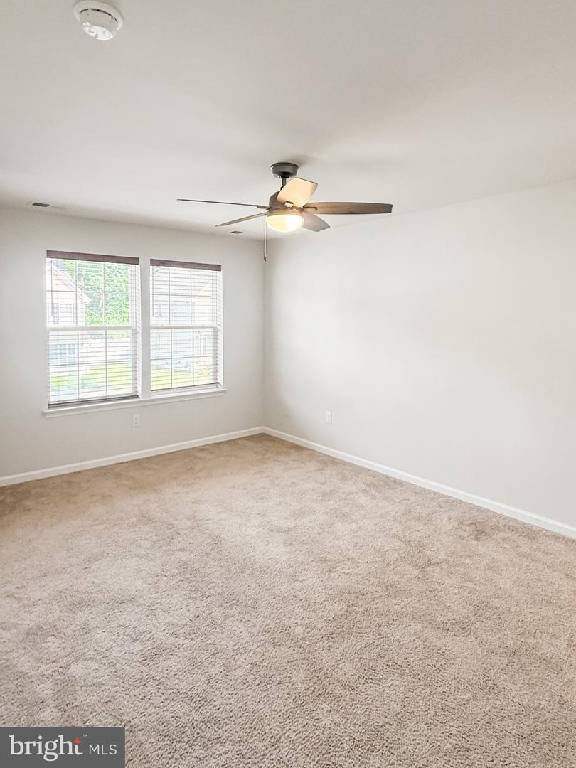 1214 Peterson Way Property Photo 29