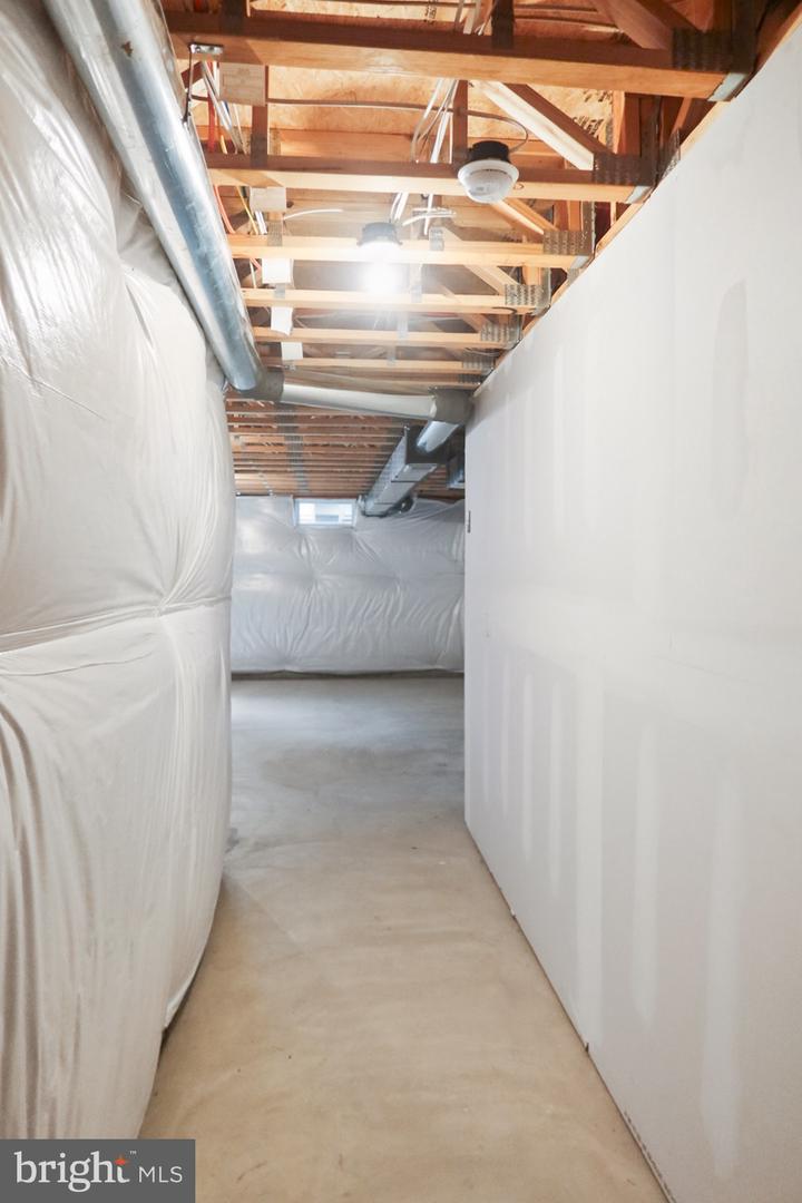 1214 Peterson Way Property Photo 36
