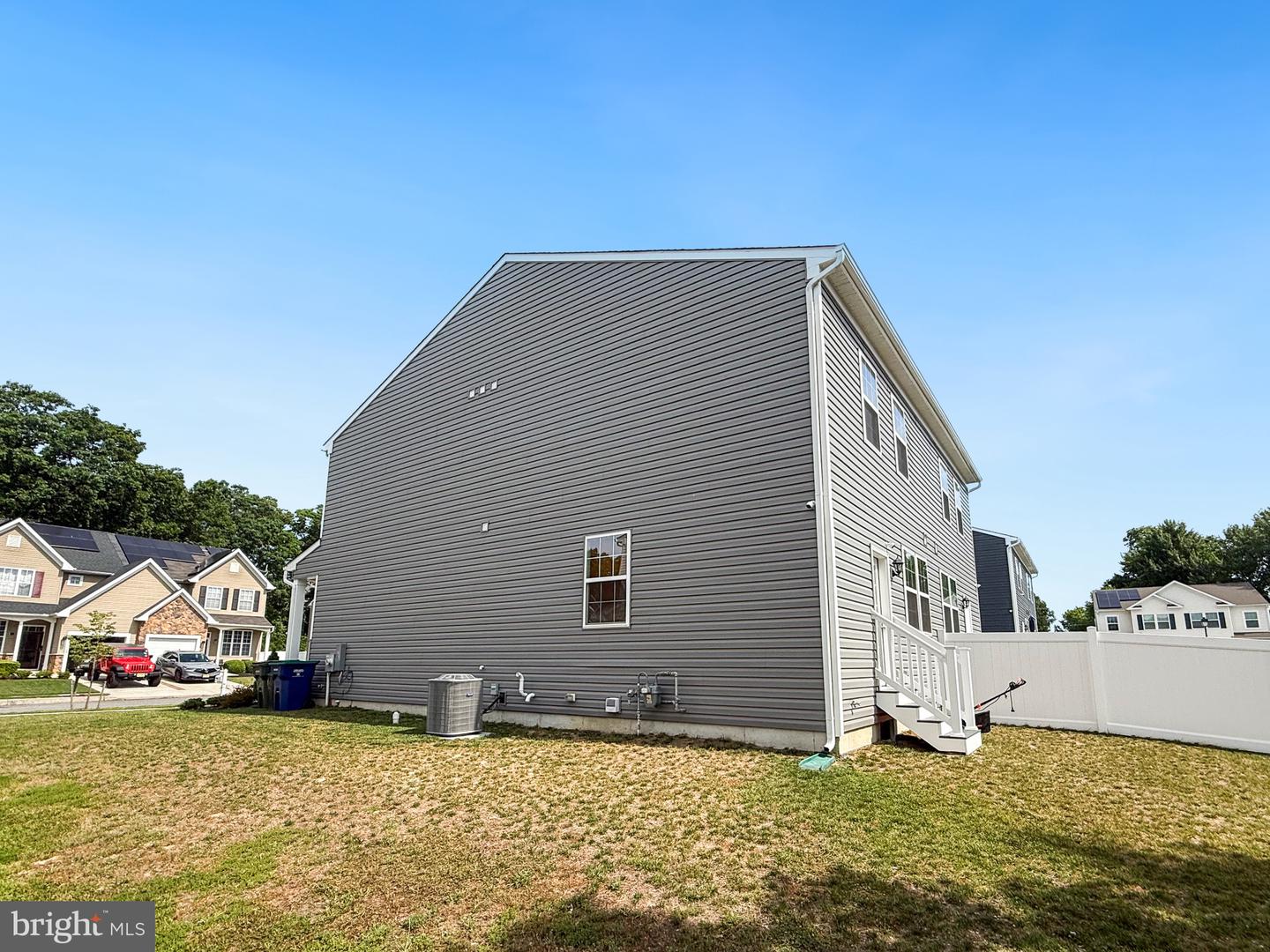 1214 Peterson Way Property Photo 38