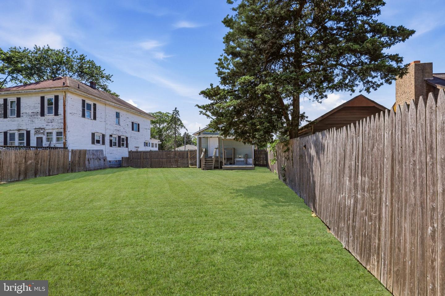 638 8th St Property Photo 17