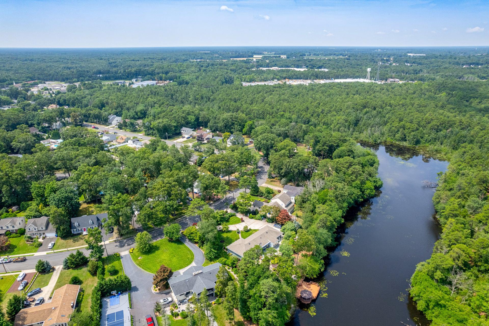 75 Lakeshore Dr Property Photo 37