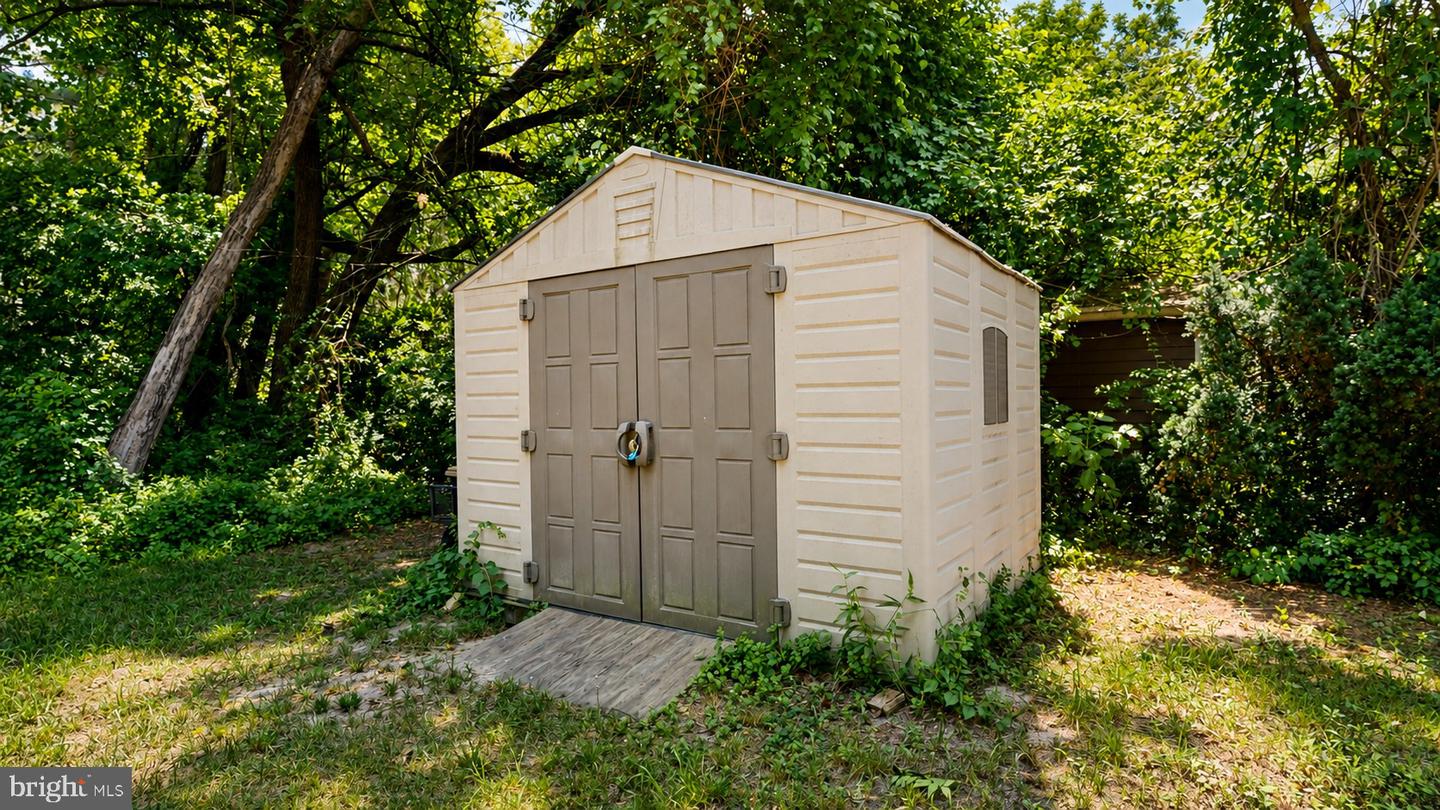 576 Park Rd Property Photo 35
