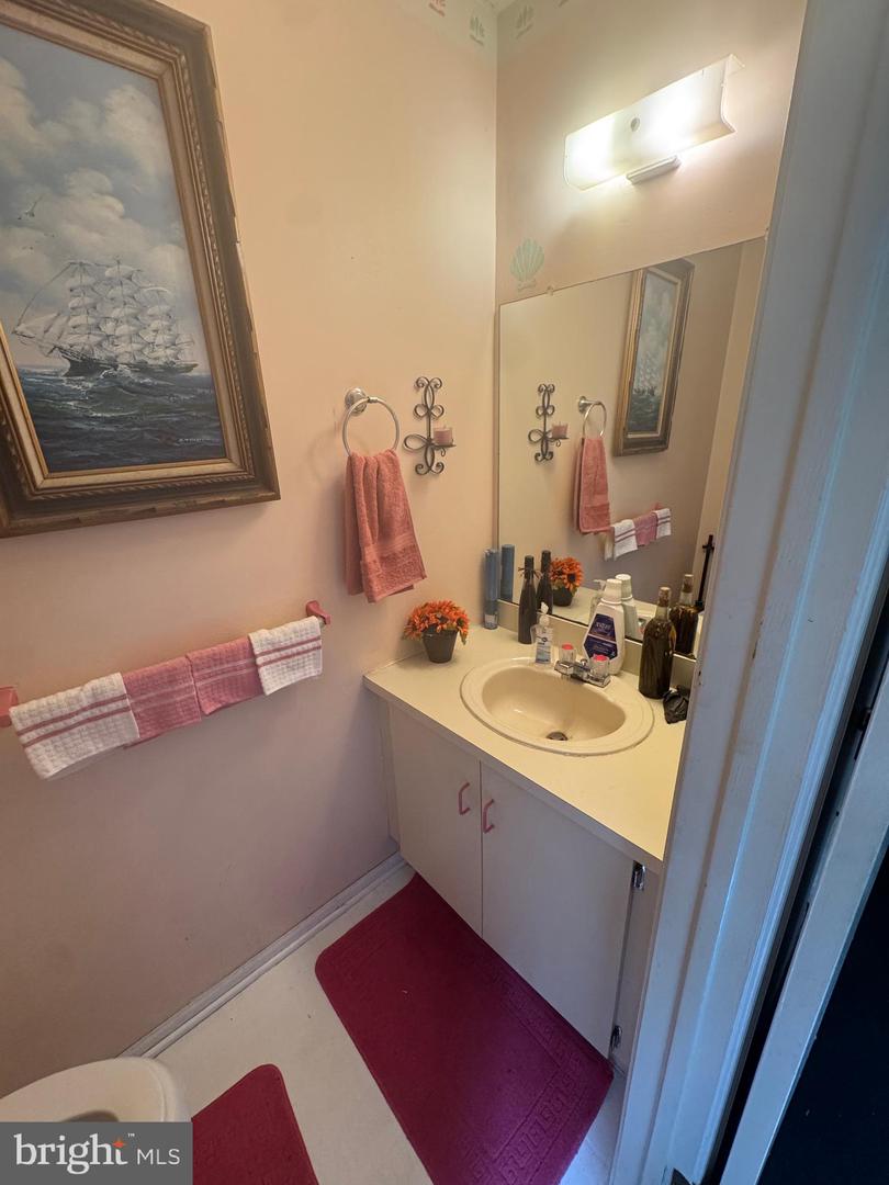 172 Mattix Run Property Photo 4