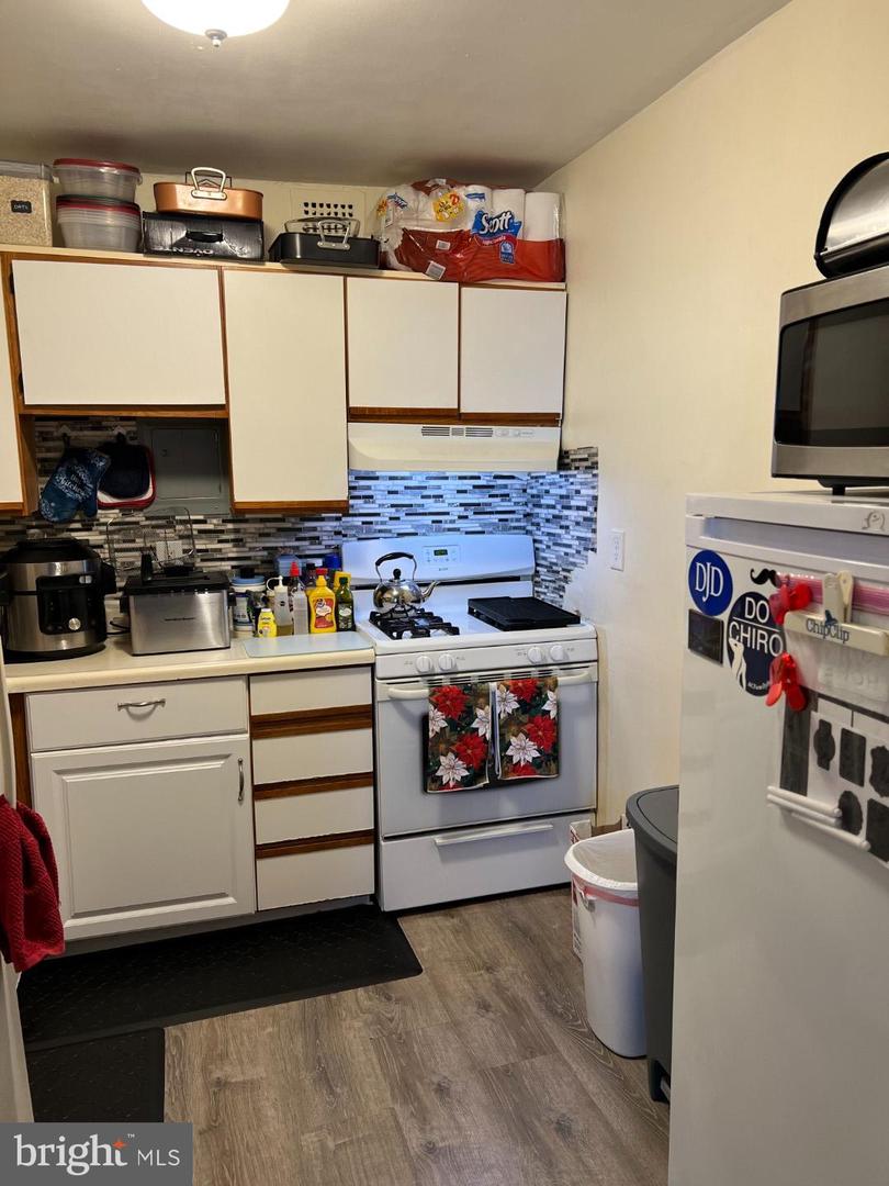 3817 Ventnor Ave #801 Property Photo 3