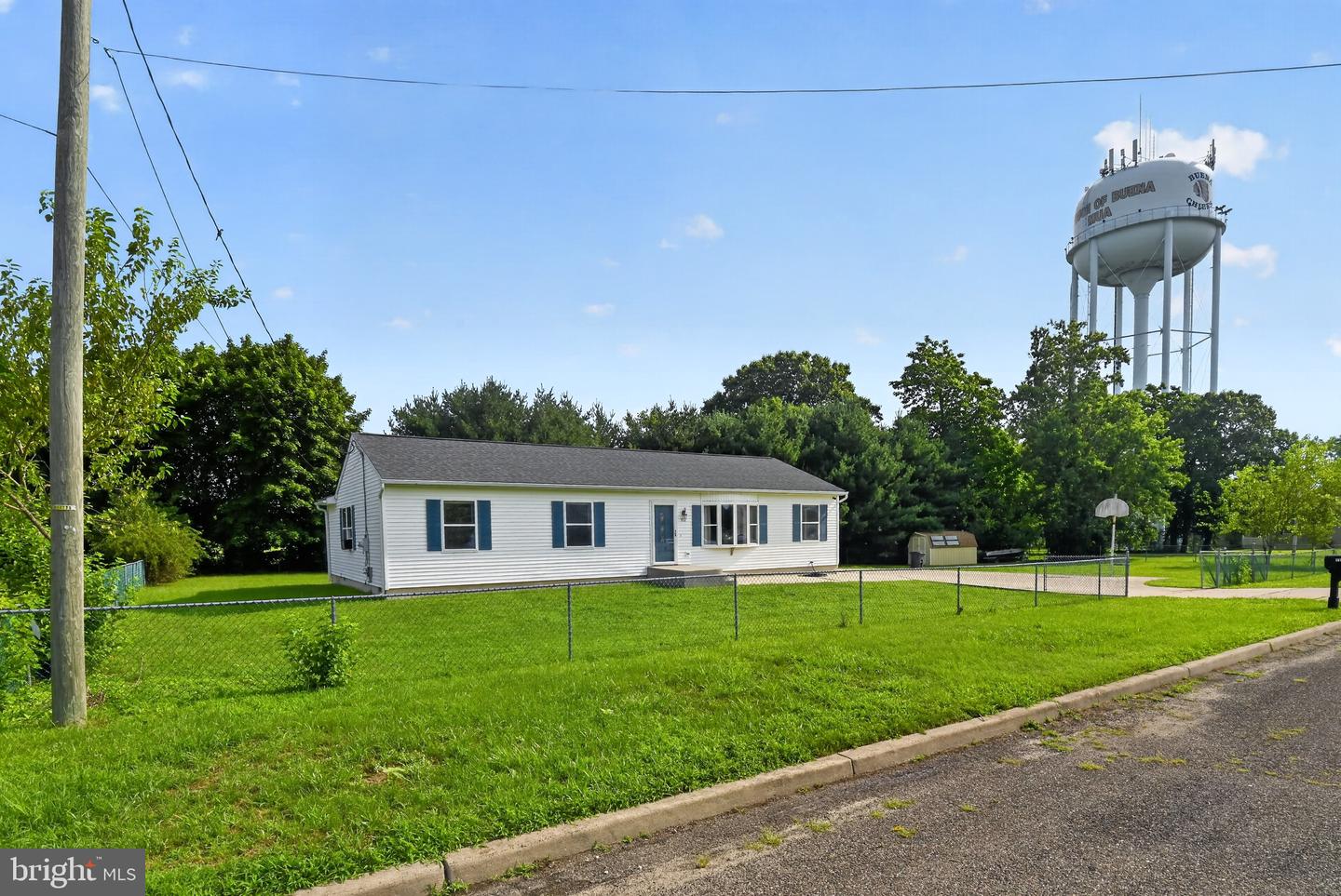 112 E Atlantic Ave Property Photo 3