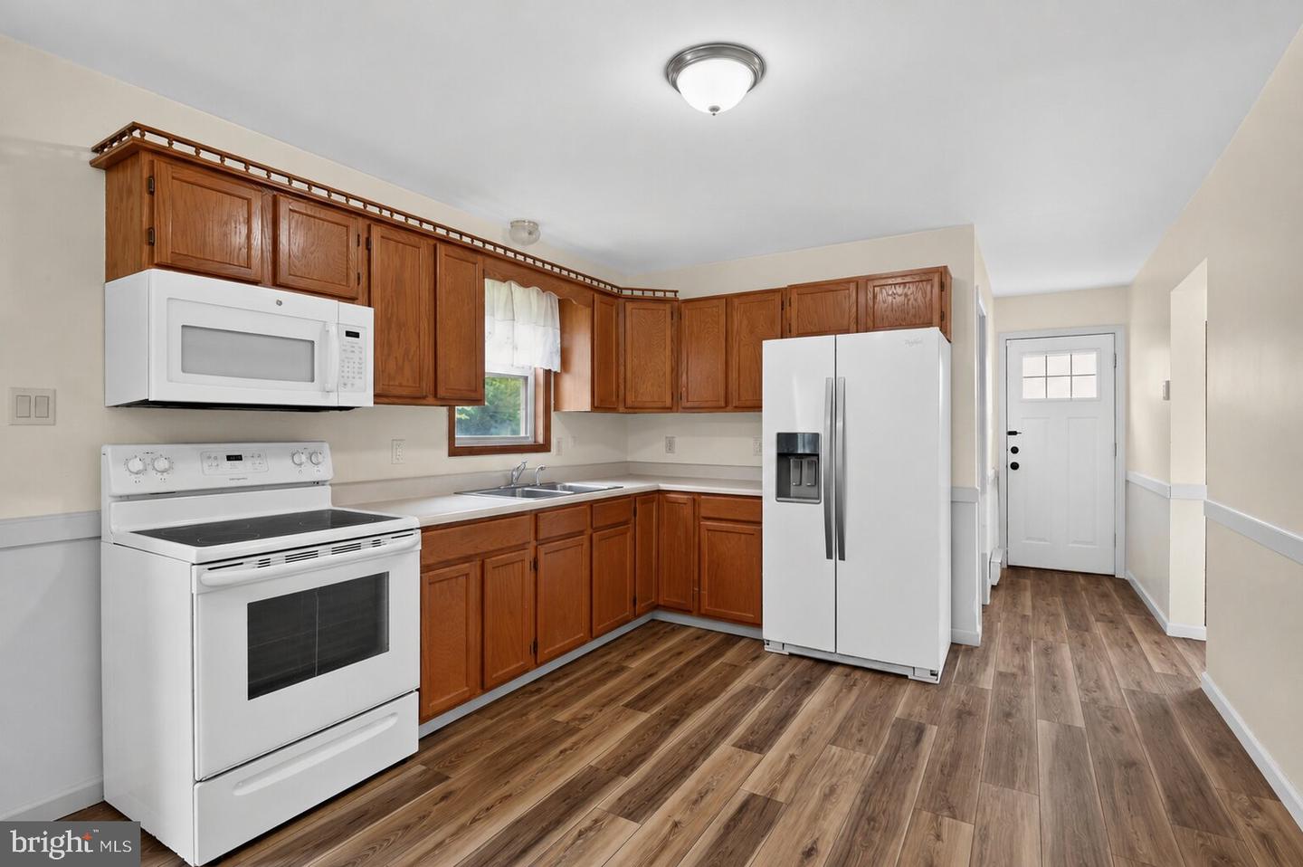 112 E Atlantic Ave Property Photo 4