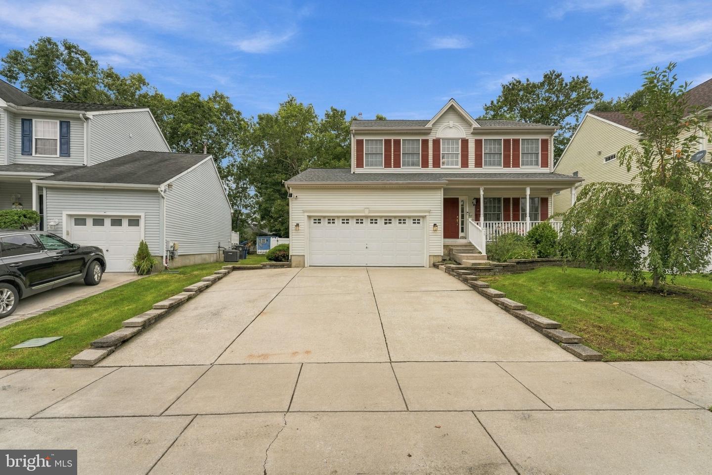 33 E Delancy Ct Property Photo 1