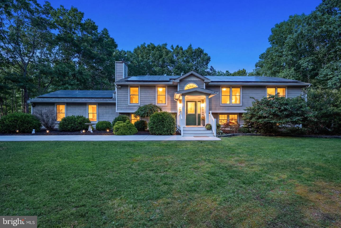 6 Manchester Ct Property Photo 2