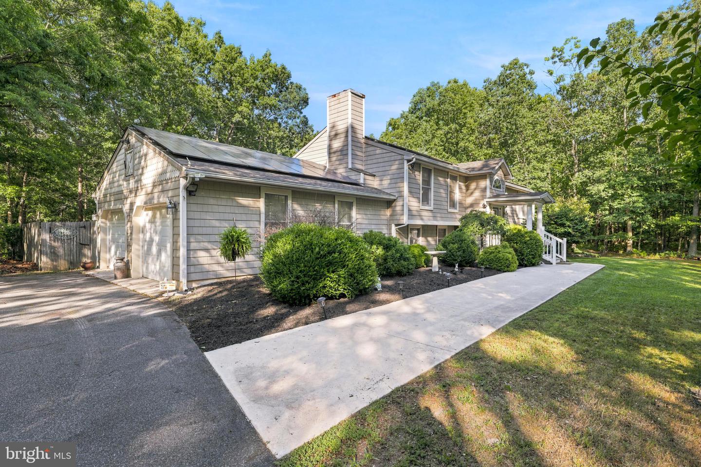 6 Manchester Ct Property Photo 3