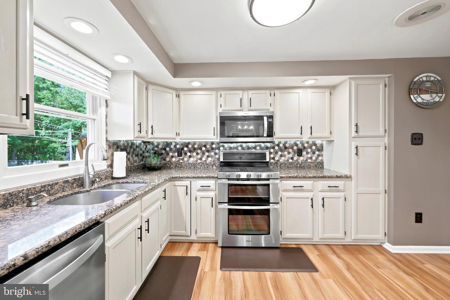 6 Manchester Ct Property Photo 18