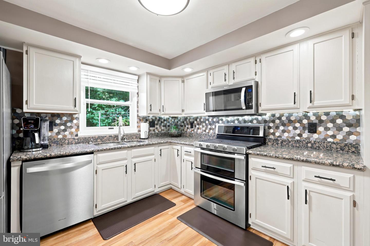 6 Manchester Ct Property Photo 21