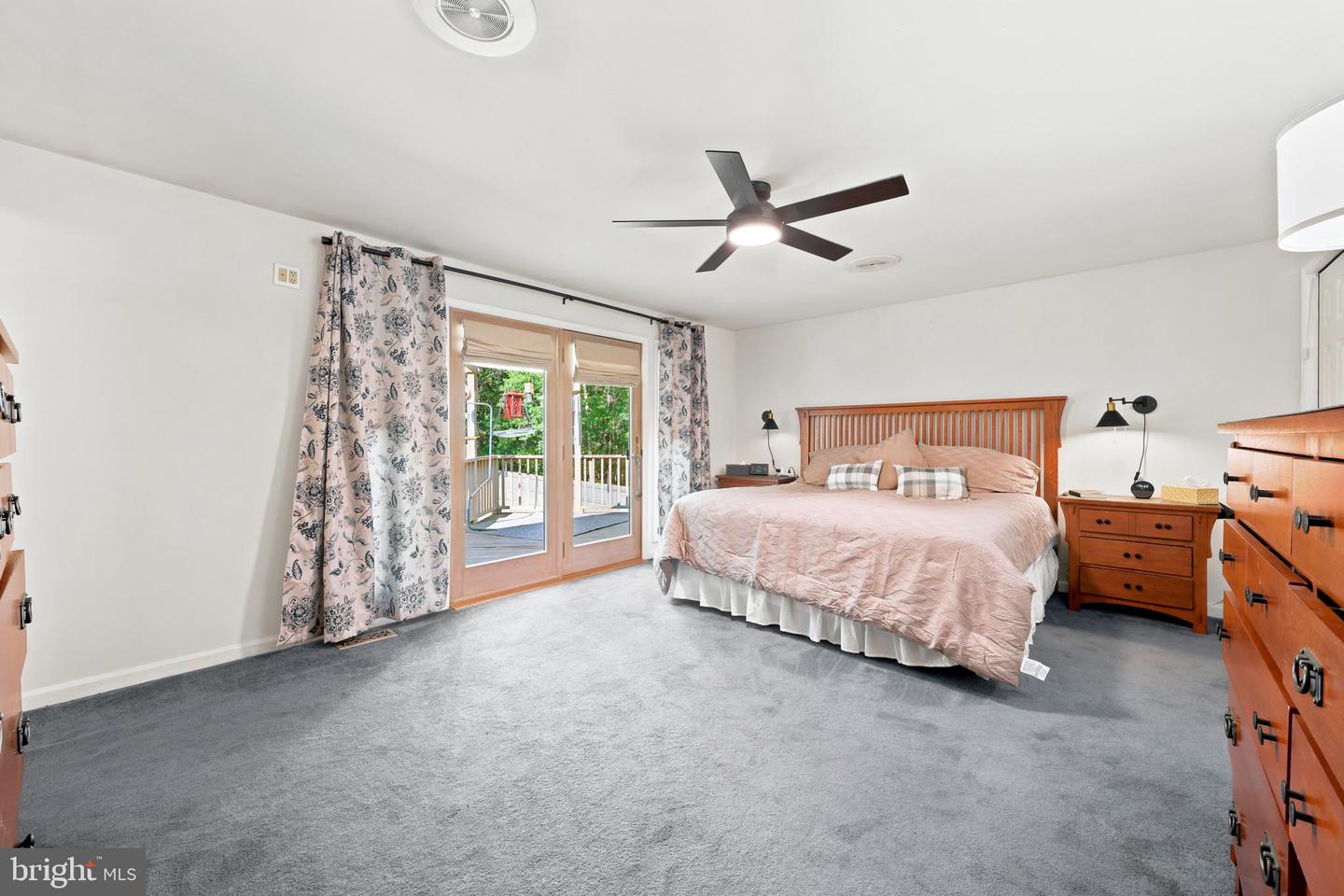 6 Manchester Ct Property Photo 22