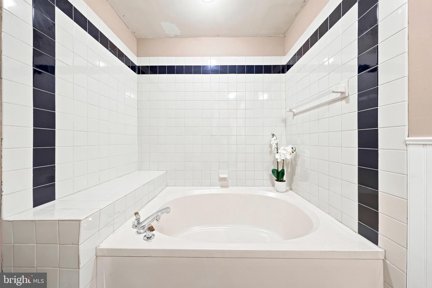 6 Manchester Ct Property Photo 25