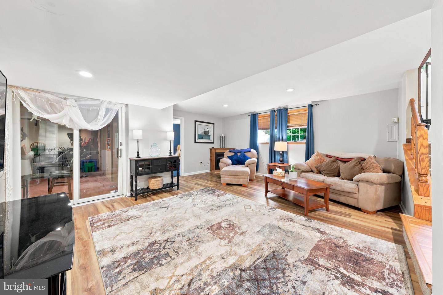 6 Manchester Ct Property Photo 29