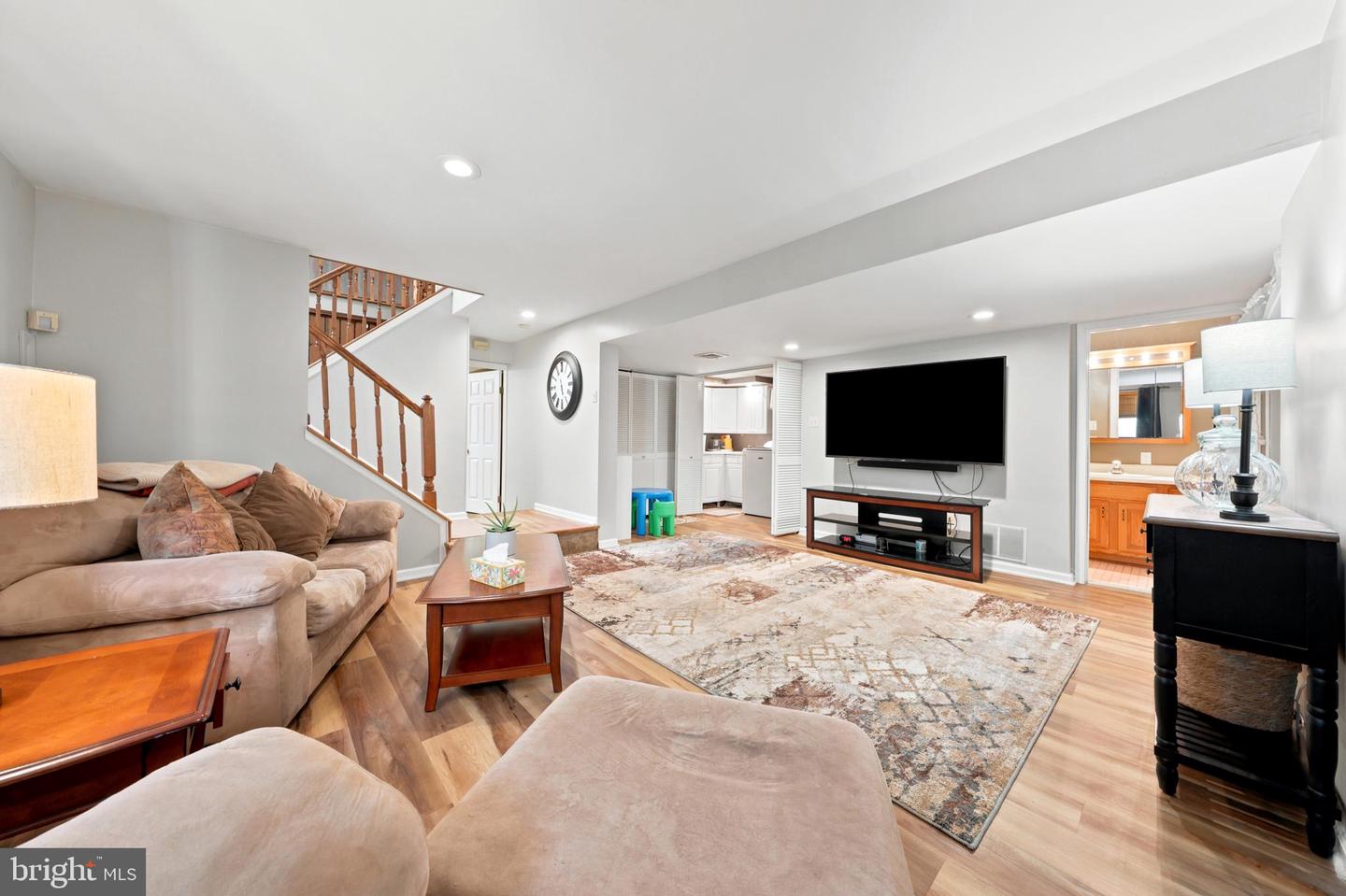 6 Manchester Ct Property Photo 30