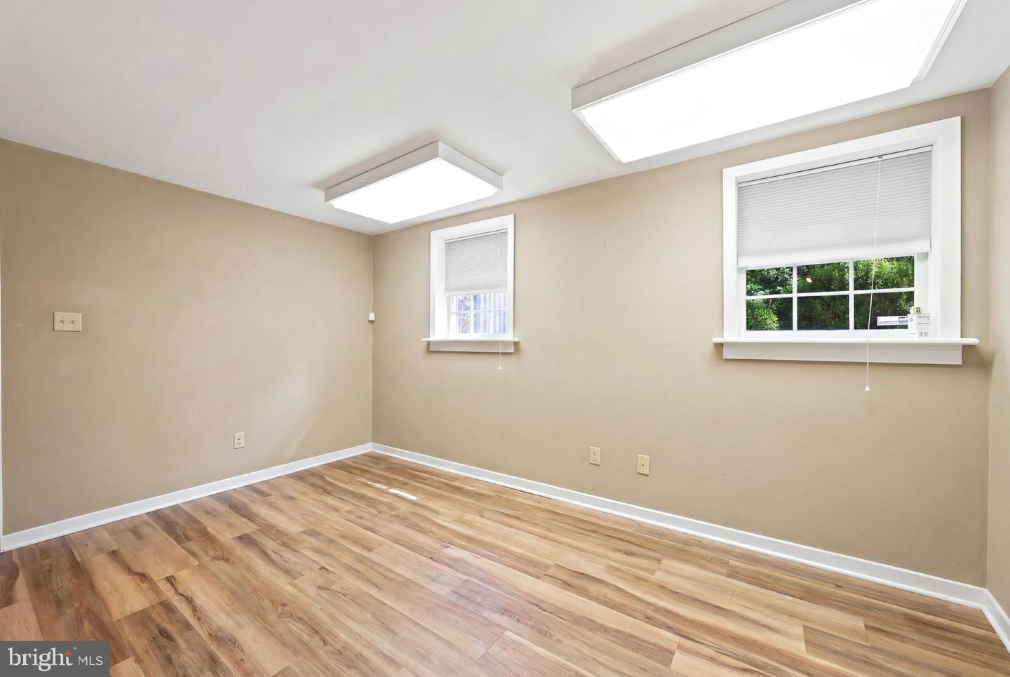 6 Manchester Ct Property Photo 36