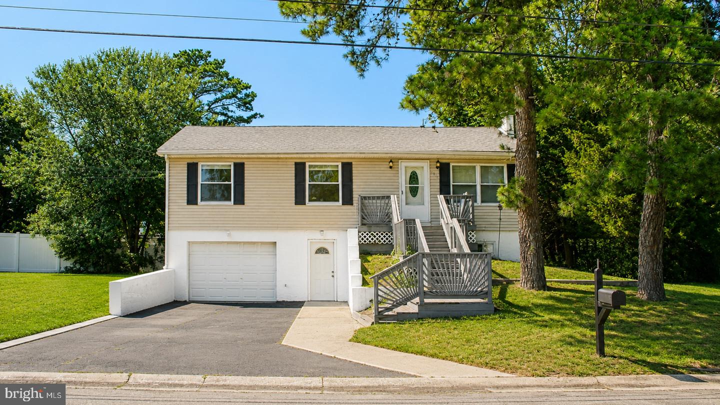 5926 BERRY DR Property Photo 1