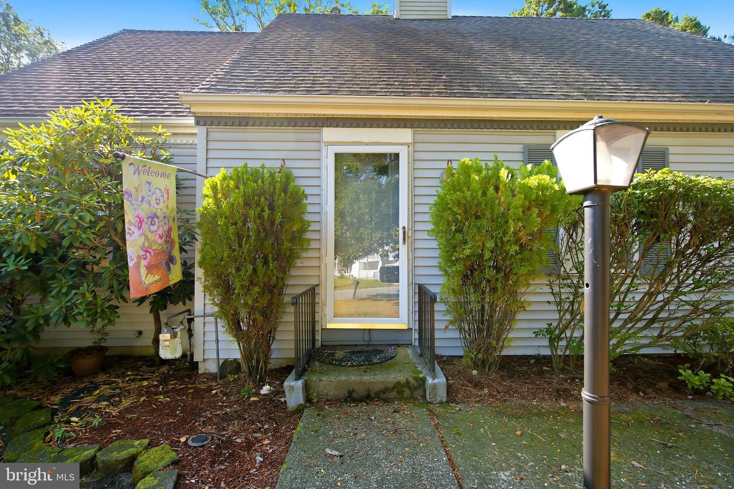 526 E Revere Way Property Photo 5