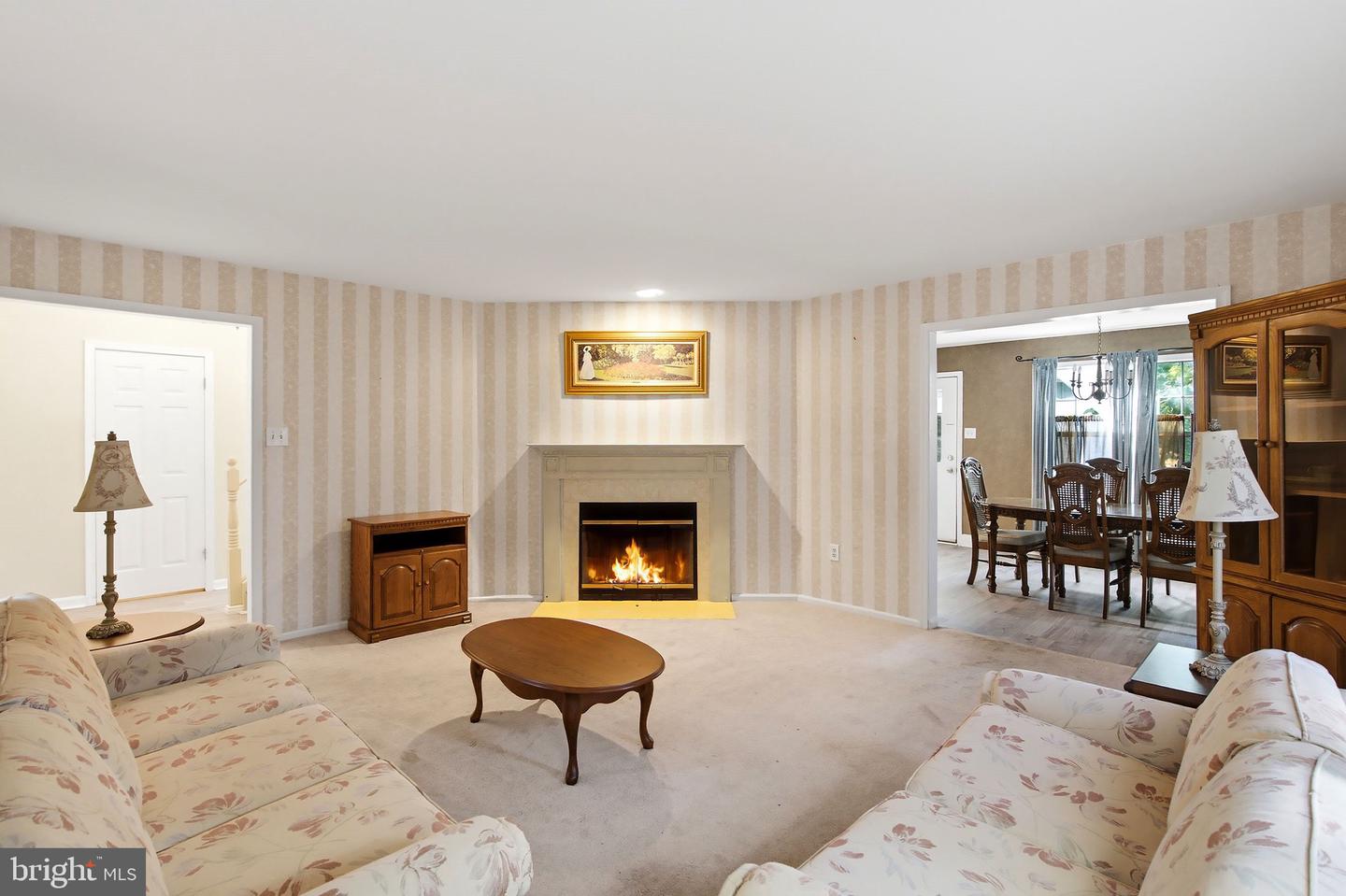 526 E Revere Way Property Photo 7
