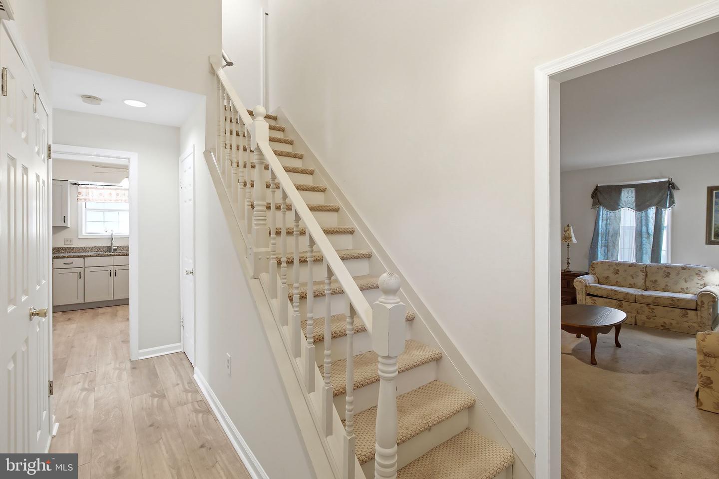 526 E Revere Way Property Photo 16