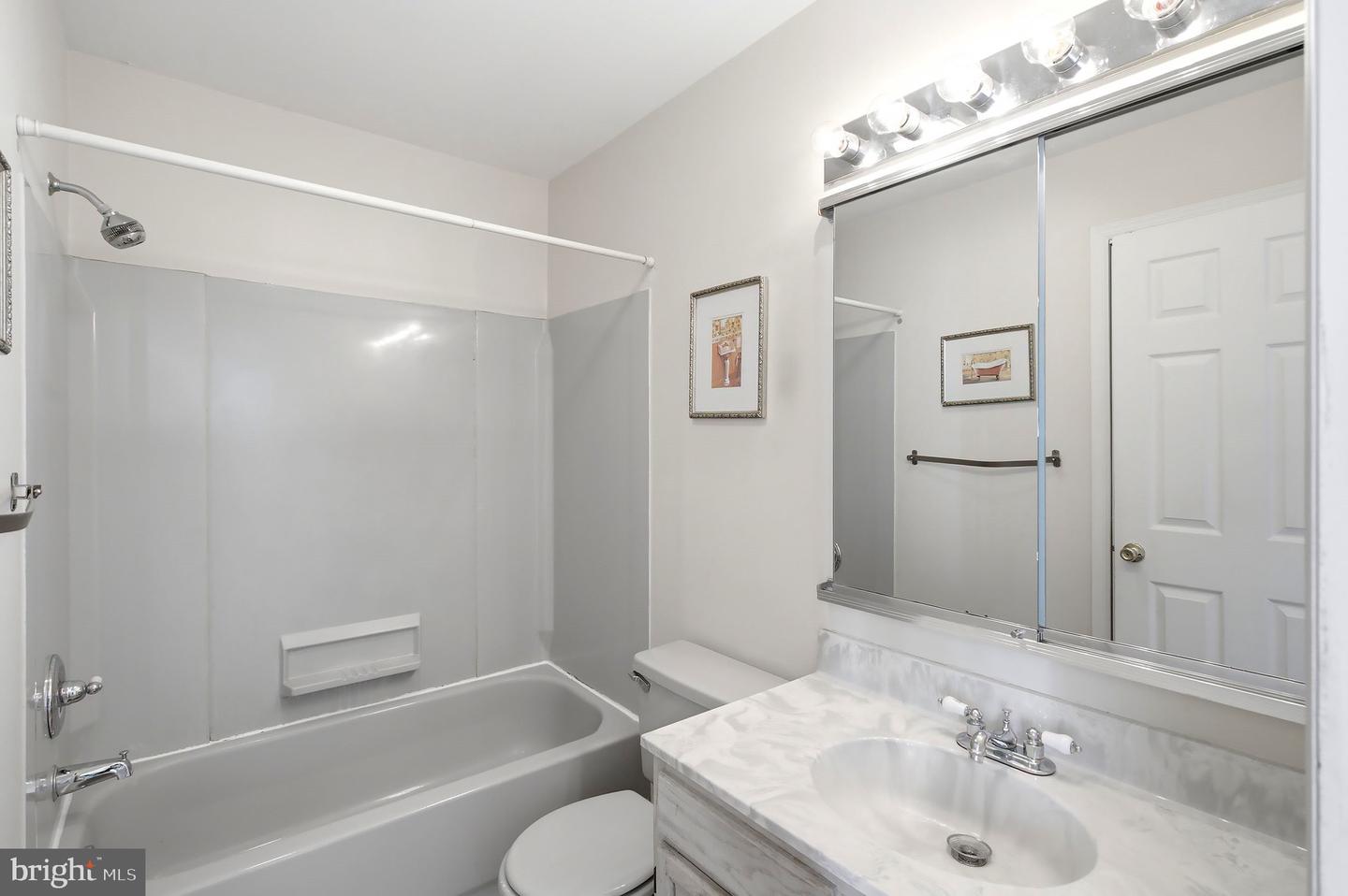 526 E Revere Way Property Photo 19