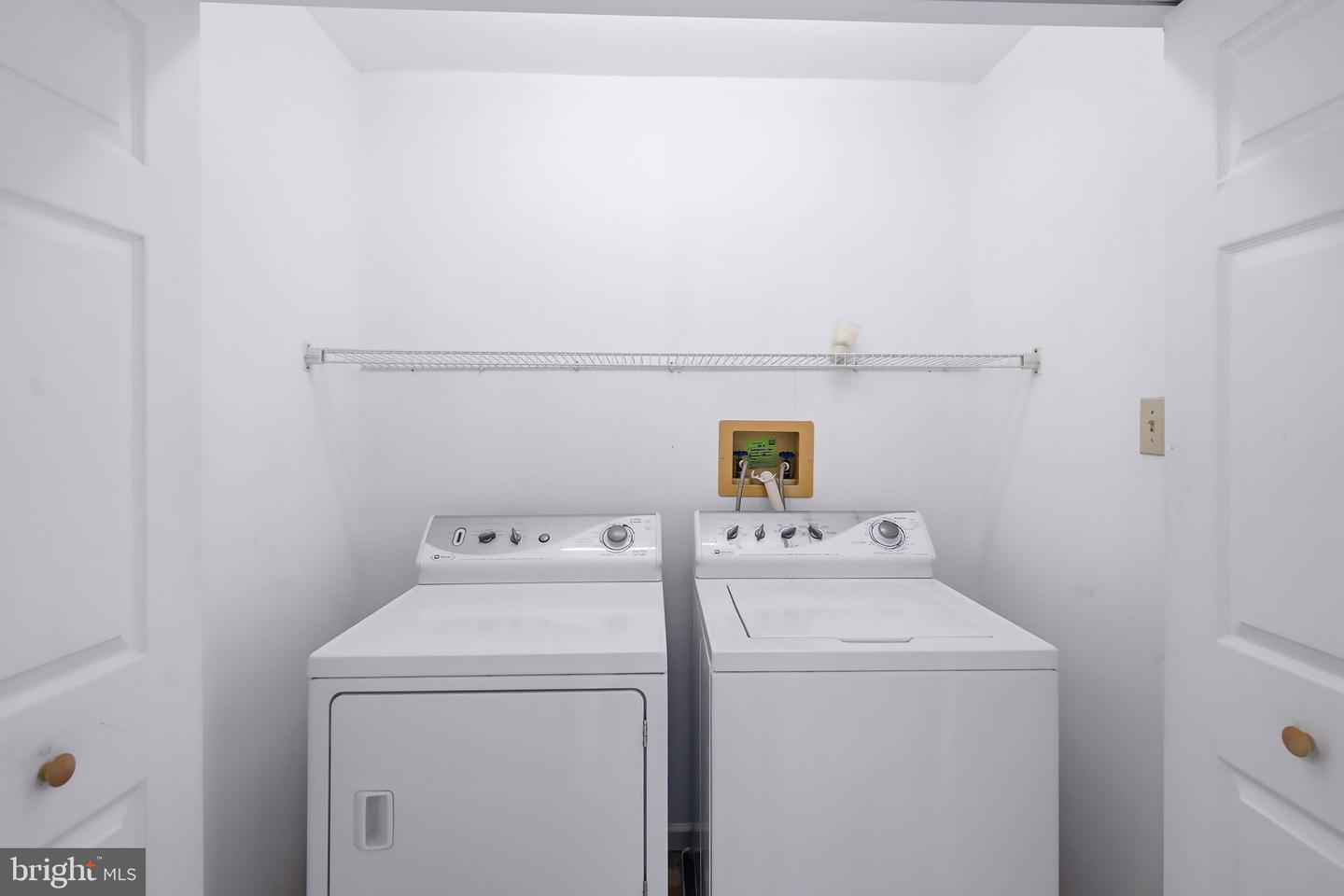 526 E Revere Way Property Photo 26