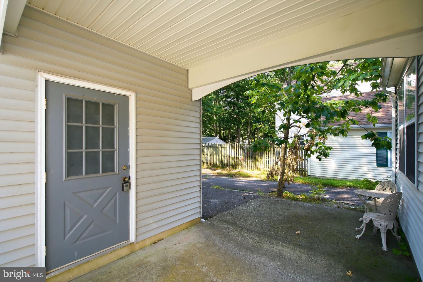 526 E Revere Way Property Photo 28