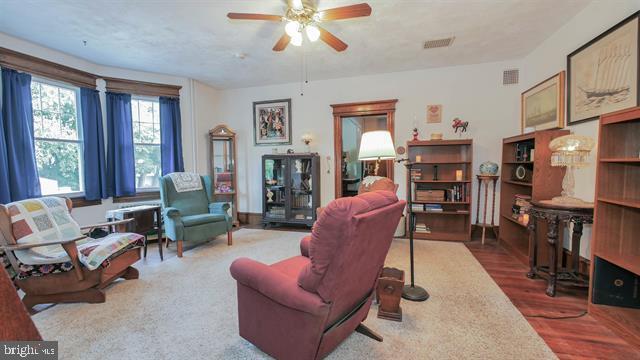 15 W Bolton Ave Property Photo 9