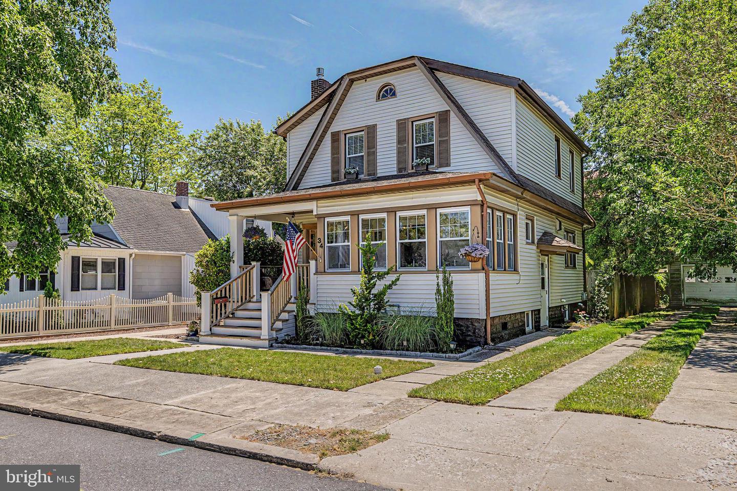 34 E Dawes Ave Property Photo 1