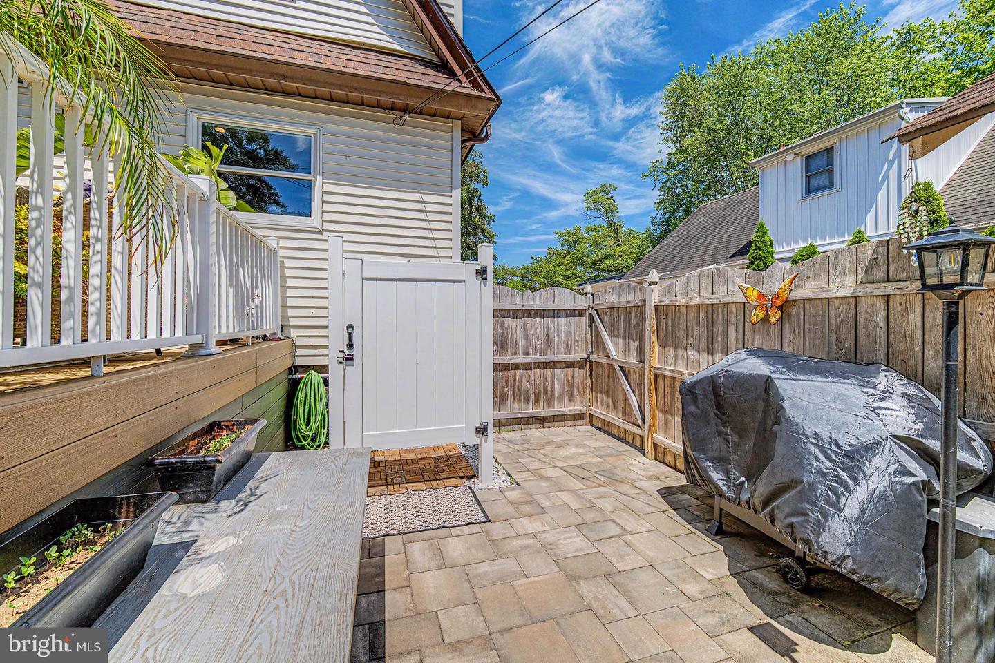 34 E Dawes Ave Property Photo 17