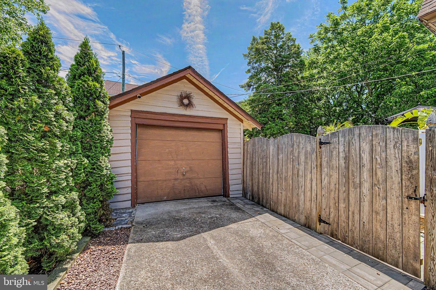34 E Dawes Ave Property Photo 31