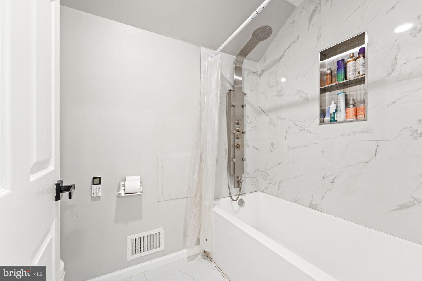 144 Knights Bridge Way Property Photo 30