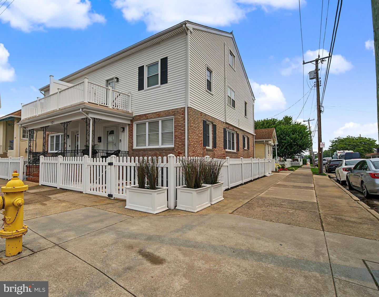 101 B N Portland Ave Property Photo 1