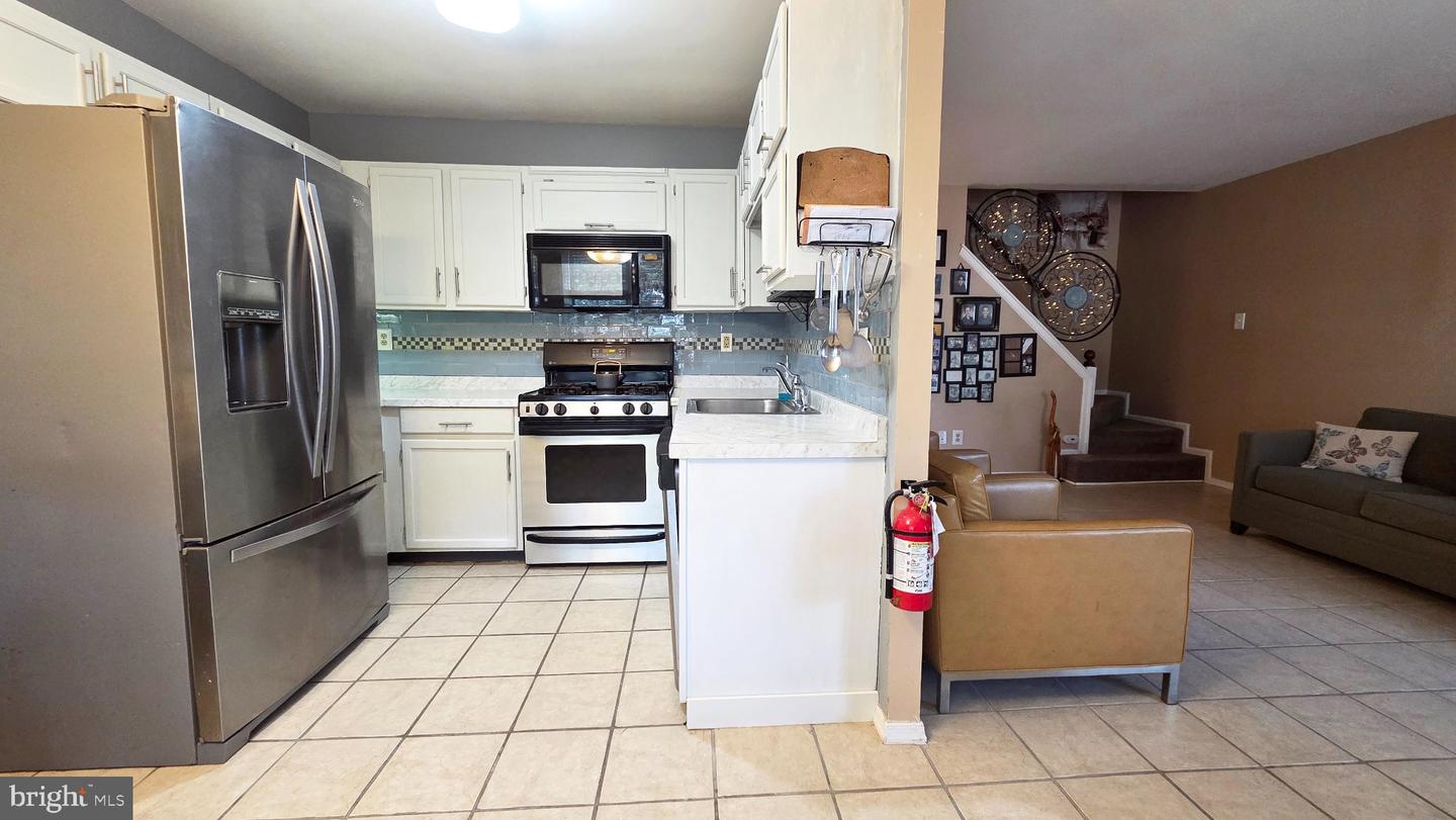 4952 Deer Run Property Photo 5