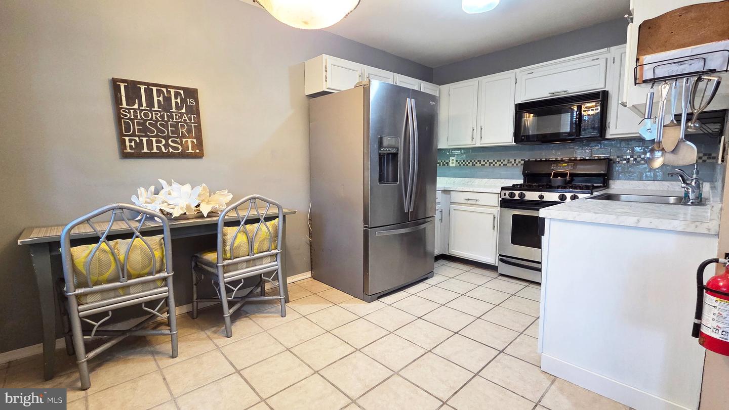 4952 Deer Run Property Photo 6
