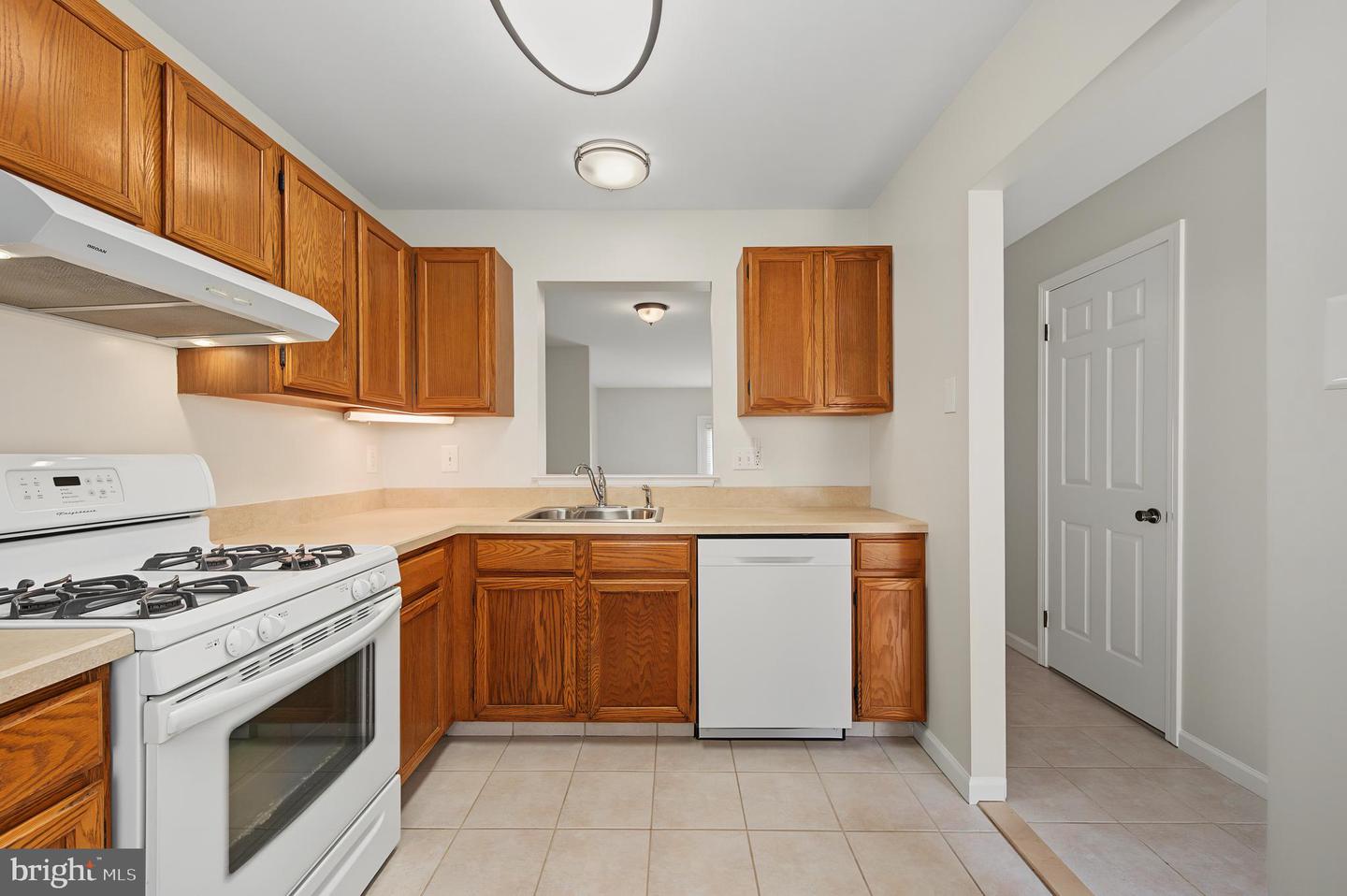 1555 Hamilton Ct Property Photo 10