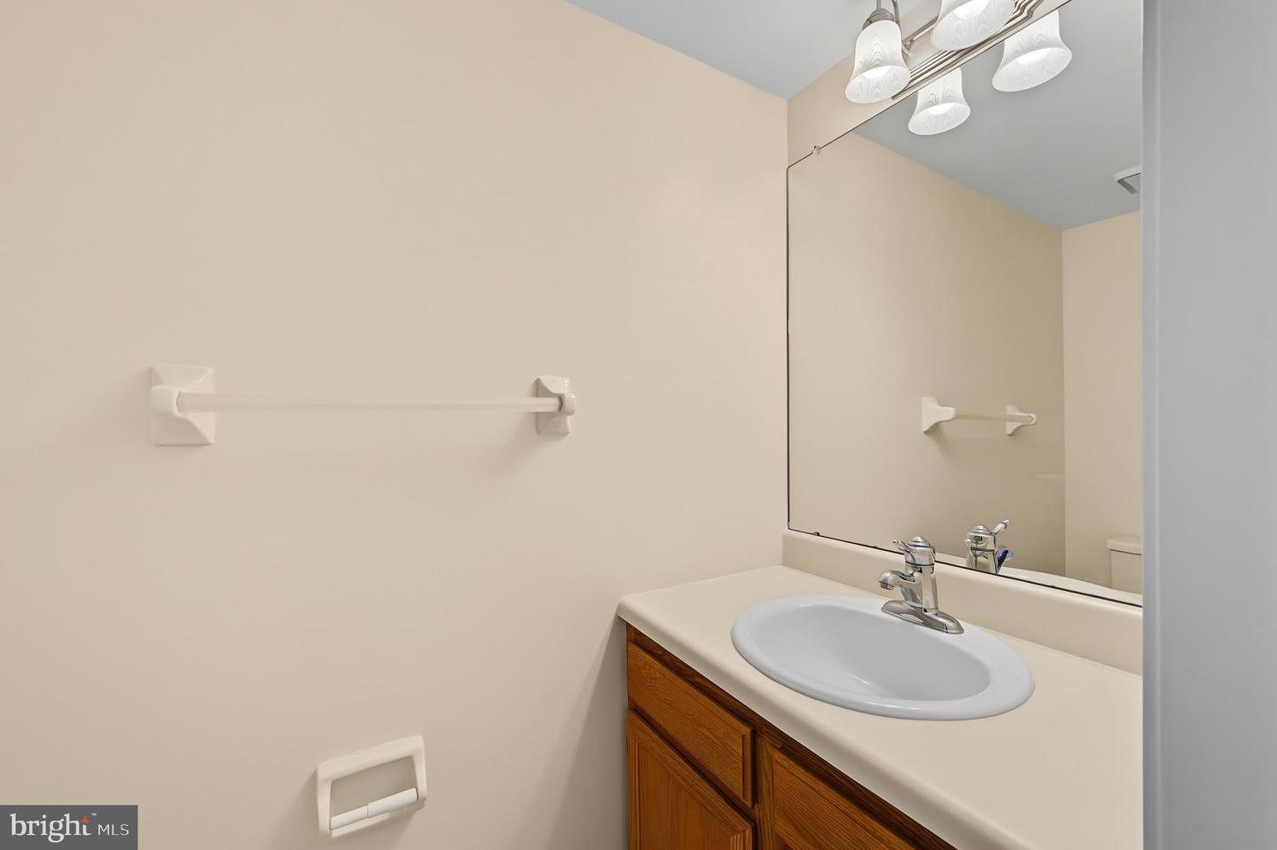 1555 Hamilton Ct Property Photo 14