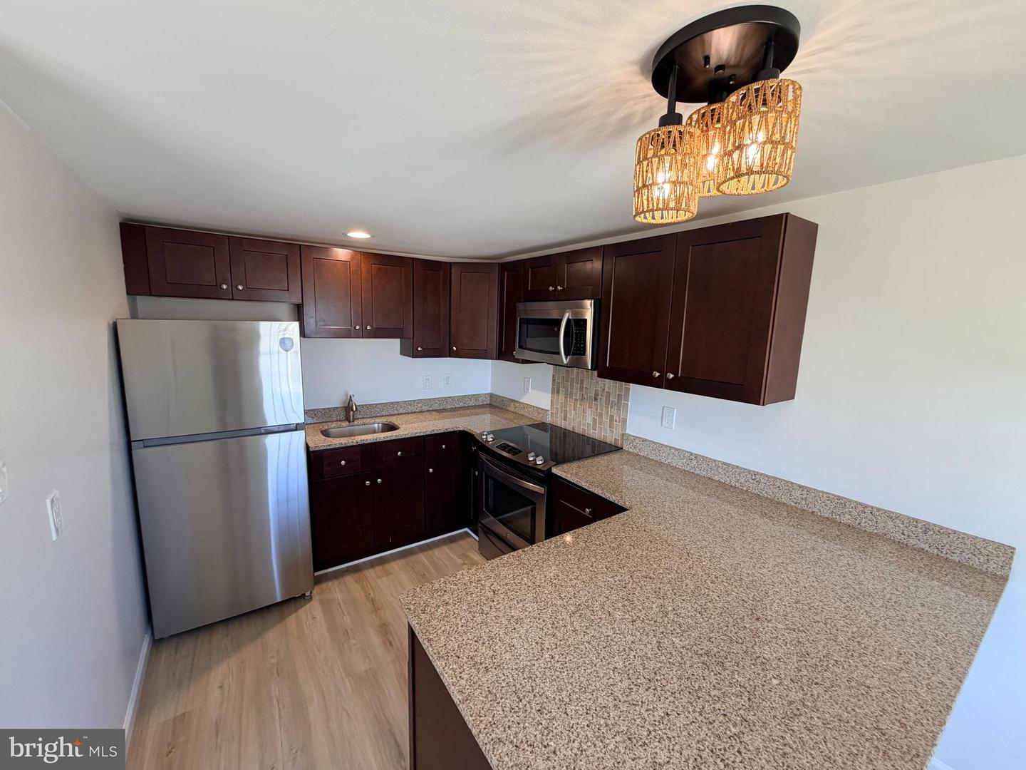 3200 W Brigantine Ave #3 Property Photo 6