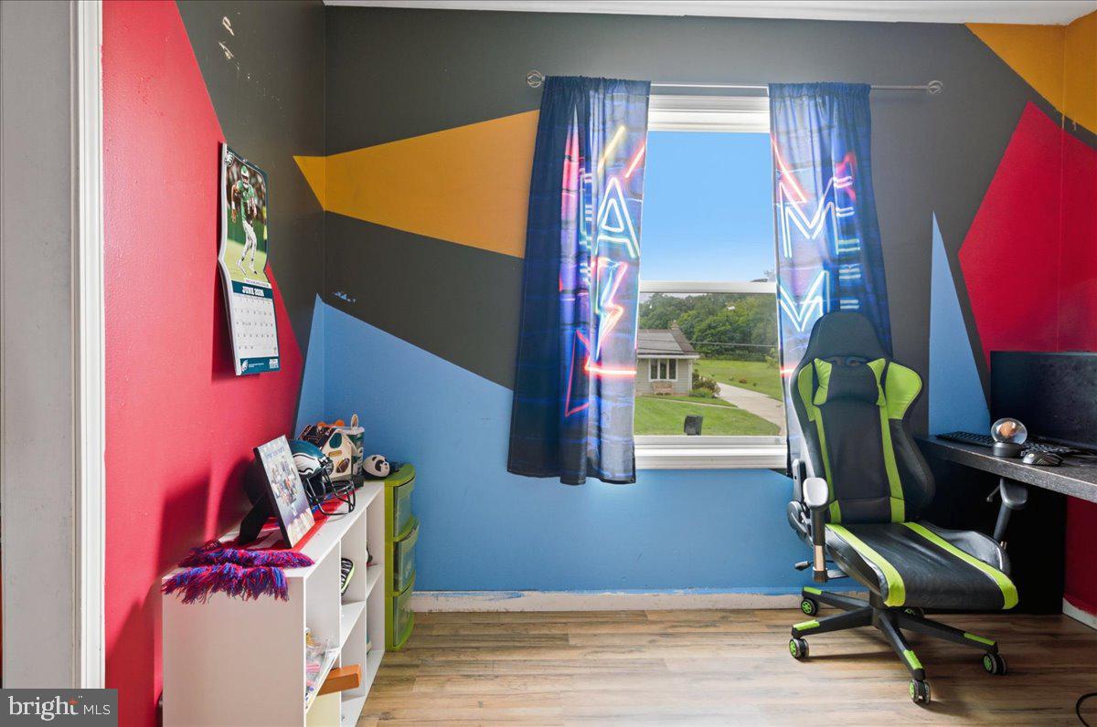 114 Catherine Ave Property Photo 23